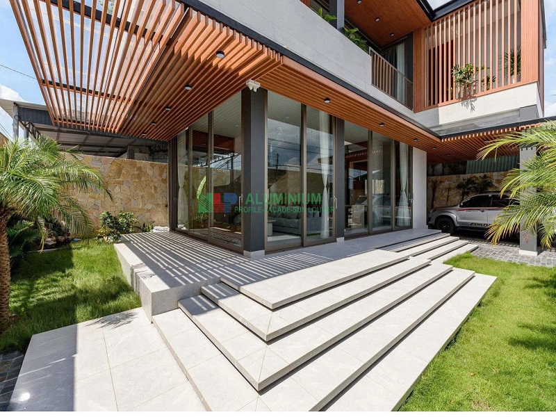 Trần nhôm là gì? Báo giá trần nhôm mới nhất 2025 chi tiết